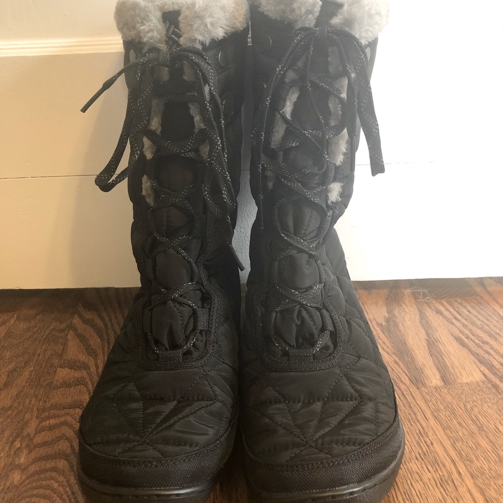 Columbia Minx Mid II boot. Size 10